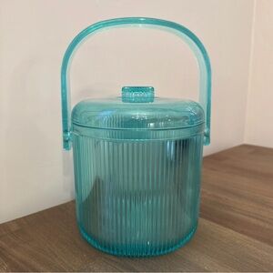 Vintage 1970s Teal Acrylic Ice Bucket – Creative Bath Products – Retro Barware